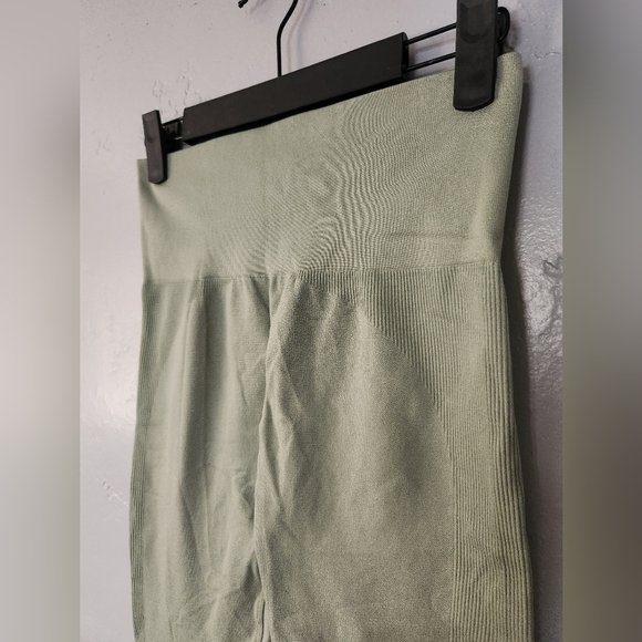 SET Active Sculptflex Seamless Ribbed Leggings Grren M/L - Picture 5 of 6